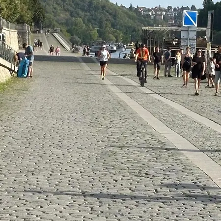 Riverside * Prag