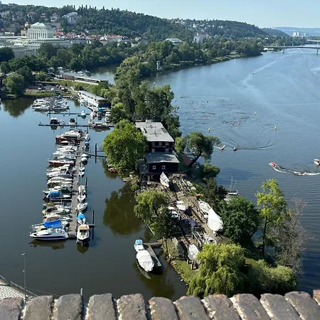 Riverside Prag