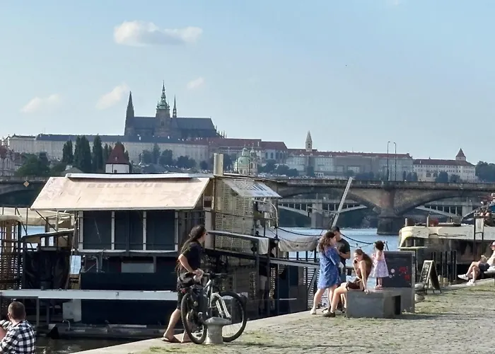 Riverside * Prag